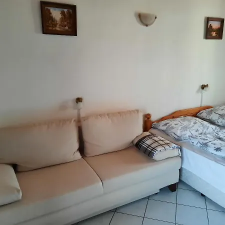 Nosztalgia Vendeghaz Guest house