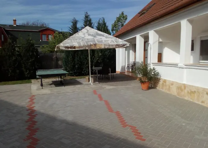 Nosztalgia Vendeghaz Pensiune 3*
